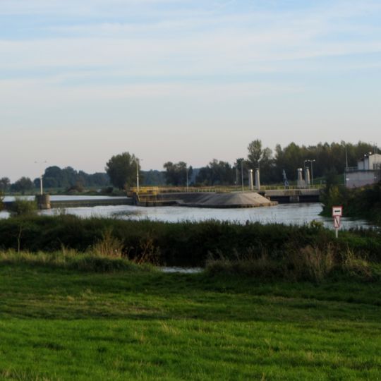 Sluice in Krapkowice