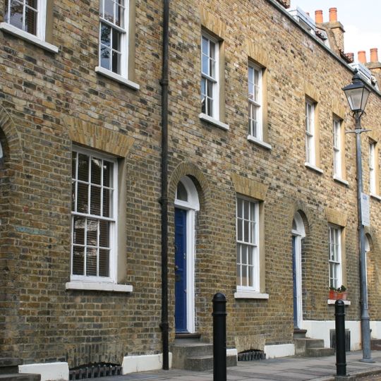 39-49, Walden Street E1