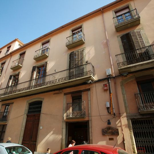 Casa d'habitatges Pere Mas