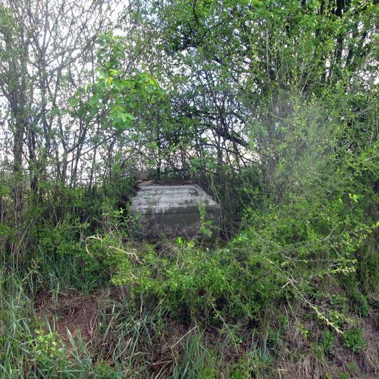 Kříž západně od Zahrádky