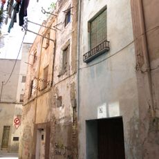 Cases al carrer Santa Marina, 34-40