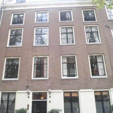 Pand onder dwars dak