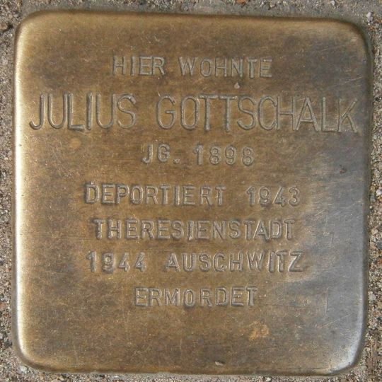 Stolperstein dedicated to Julius Gottschalk