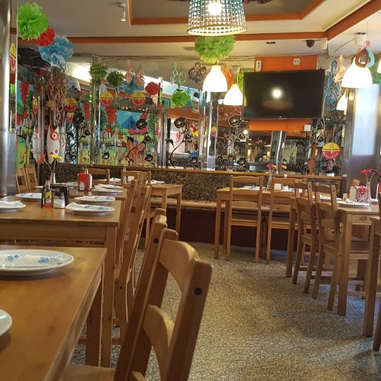 Pupuseria Madrid Río Grande Café