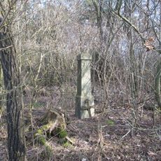 Kříž západně od Třebnic pod vrchem Chlum