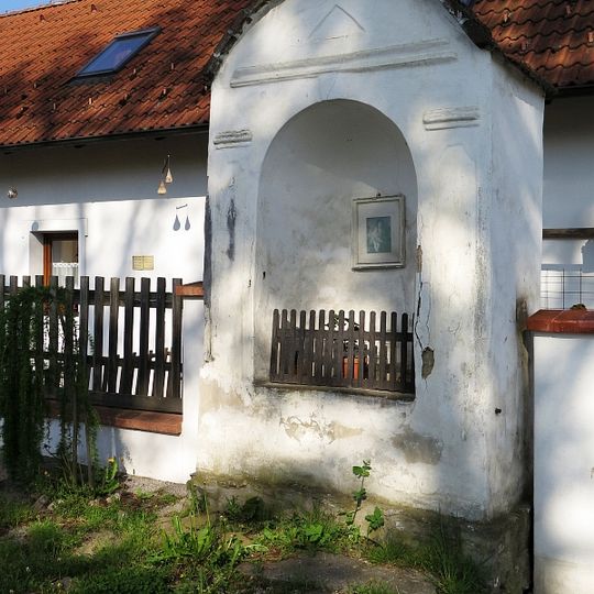Výklenková kaplička III.