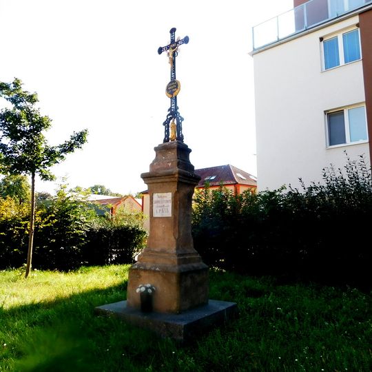 Kříž na křížovatce Žižkovy a Palackého v Českém Brodu