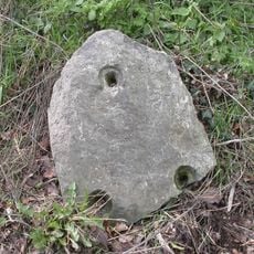 Milestone, Little Down; 300m N Lord's Hill (Pertwood) Farm