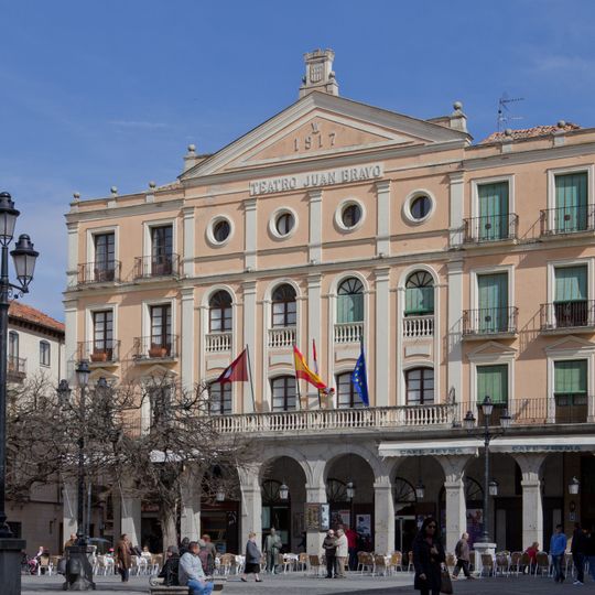 Teatro Juan Bravo