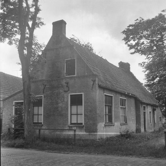 Rixt van Doniastraat 5, Nes