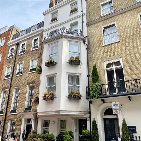 14, Half Moon Street W1