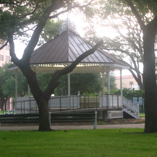 DeLeon Plaza and Bandstand