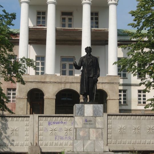 Памятник М.И. Калинину