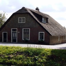 Benedeneind Zz 335, Benschop