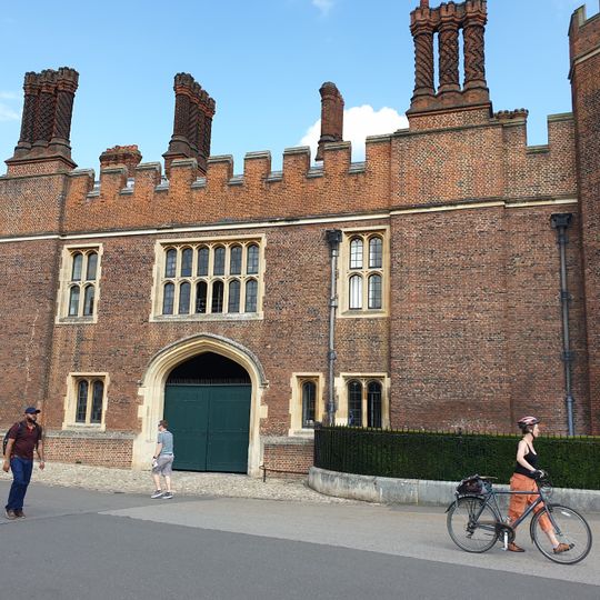 Official Ticket Office, Hampton Court Palace