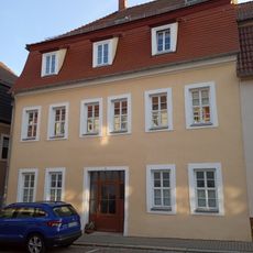 Wohnhaus in halboffener Bebauung Freiberger Straße 10