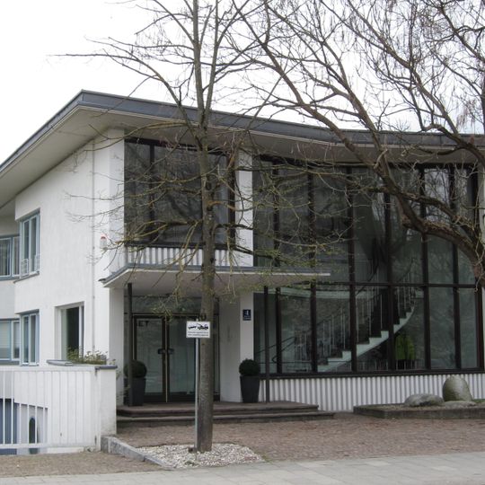 Ehem. Bürogebäude der Bauunternehmung Dr. Ing. Eduard Schmucker