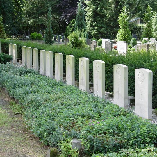 Laren General Cemetery