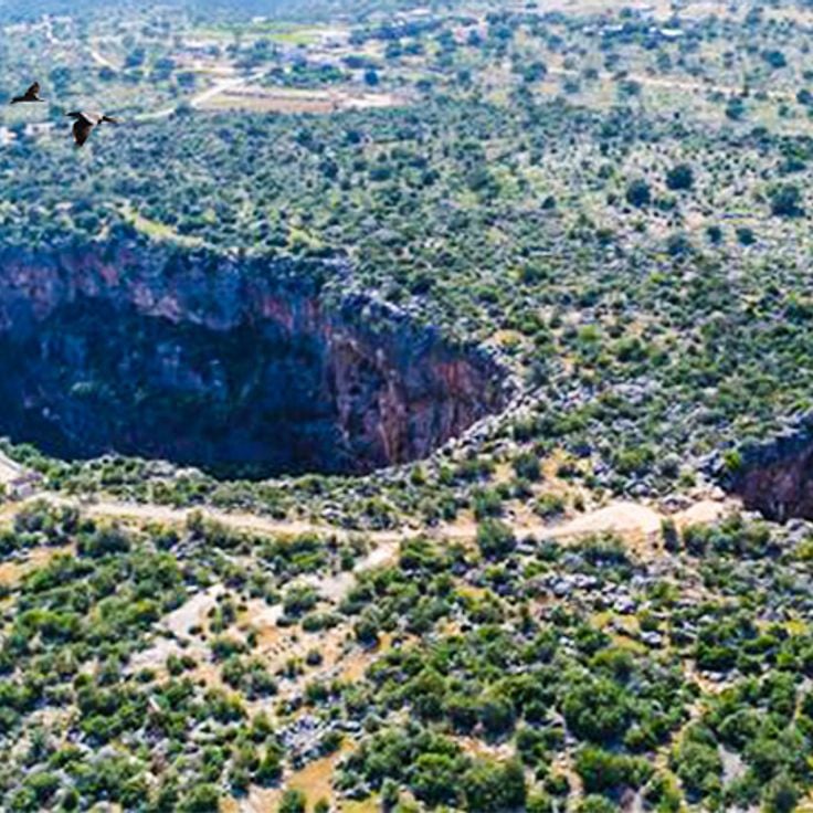 Chasm of Cennet