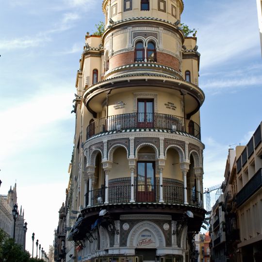 Edificio La Adriática
