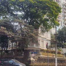 Edificação à Avenida Angélica, 1212
