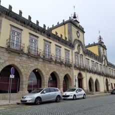 Edifício na Avenida dos Combatentes da Grande Guerra, n.º 72 a 80 e 90