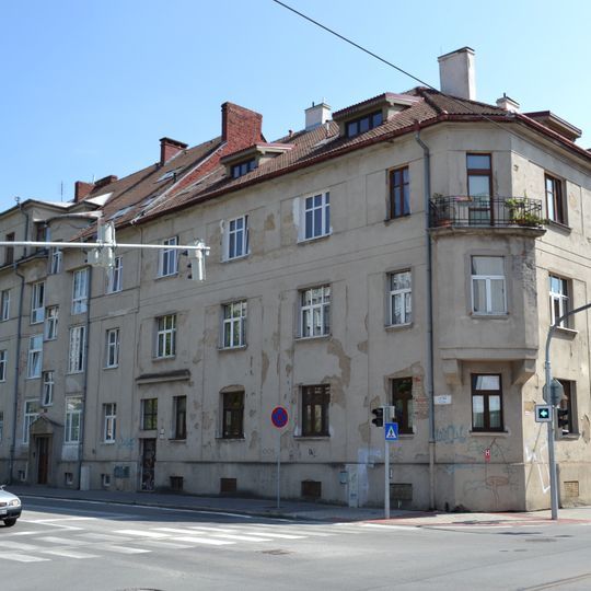 Malá Praha, železničiarske domy, dom bytový-sekcia XVI.