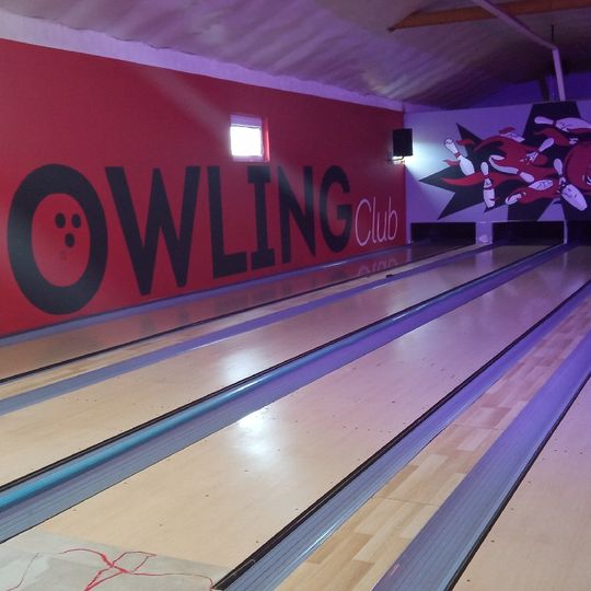 Bowling Club