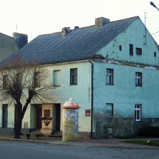 5 Reszki Square in Buk