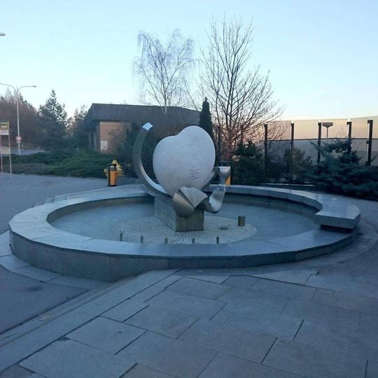 Plastika s fontánou