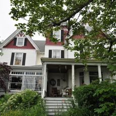 Everett Wallace House