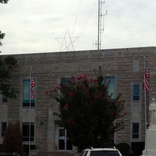Izard County Courthouse