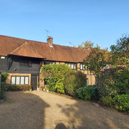 Nos. 1, 2, 3 & 4 Waverley Close, Nos. 5, 6,7 & 8 Broomleaf House, Alexandra Barn And Alexandra House