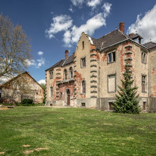 Palace in Zaprężyn