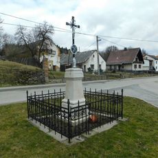 Kříž na křižovatce v Nové Vsi