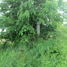 Kříž u polní cesty u Radnic