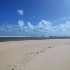 Da praia de Tabuba