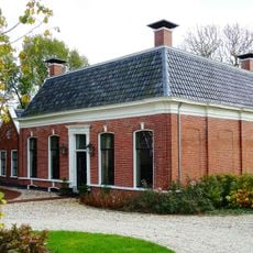 Voorm. hervormde pastorie met consistorie