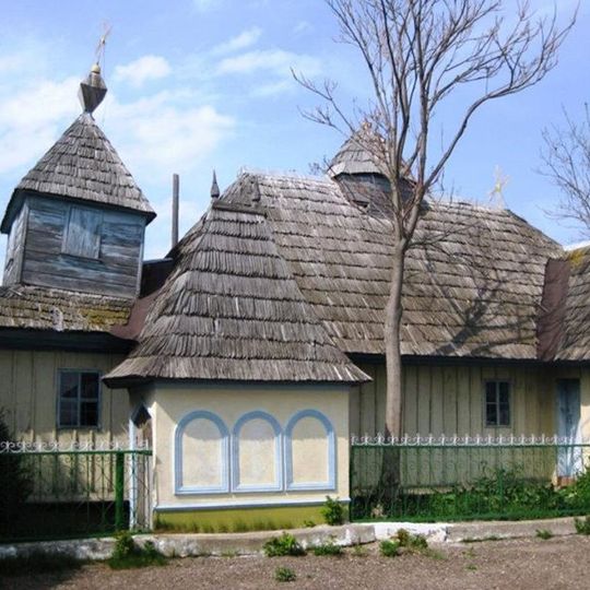 Assumption wooden church in Măcăreuca, Drochia