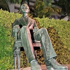 King Ananda Mahidol statue