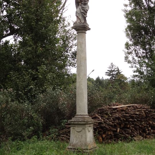 Sloup se sochou Panny Marie