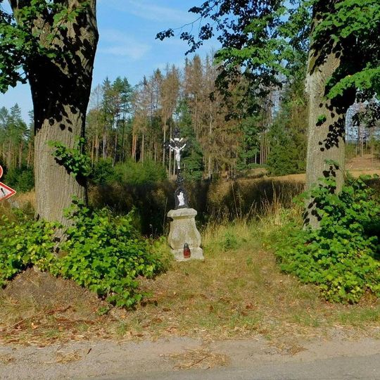 Kříž při cestě na Sedlici