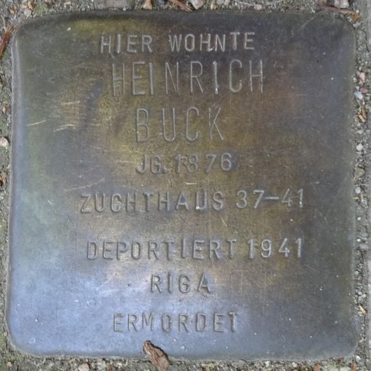 Stolperstein en memoria de Heinrich Buck