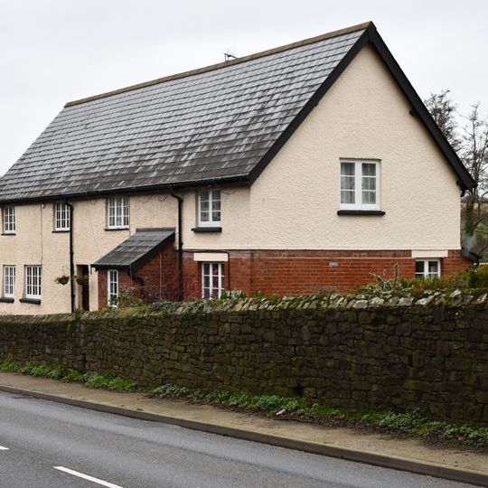 Hillside Cottage And No.1
