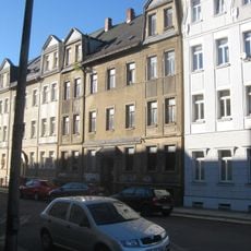 Mietshaus in geschlossener Bebauung Charlottenstraße 85