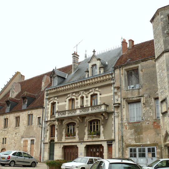 Immeuble, 8 cour du Château