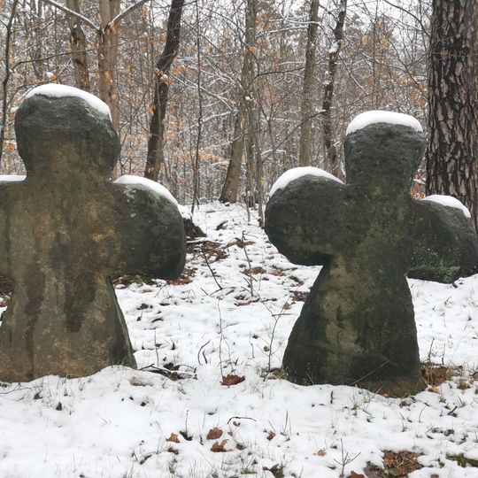 Zwei Mord- und Sühnekreuze