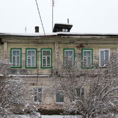 Дом жилой. В этом доме в 1927-1935 гг. жил Герой Советского Союза А.Ф. Мошин (Вязники)