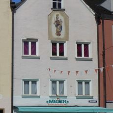 Wohn- und Geschäftshaus