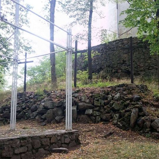 Tři kříže na křížové cestě u Mladé Vožice